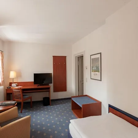 Am Hotel 4*