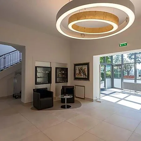 Hotel Am 4*