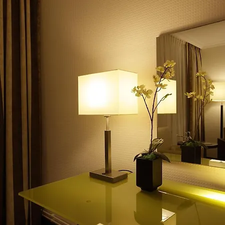 Am Hotel 4*